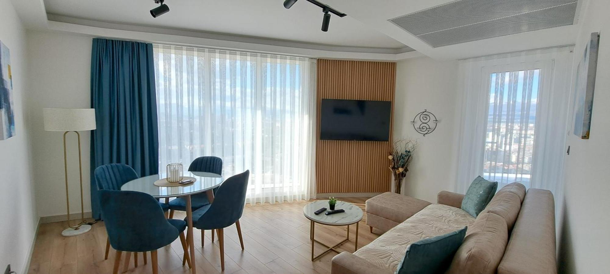 Luxury Condo On 18Th Floor With Pool, Fitness, Parking Included. Szkopje Kültér fotó