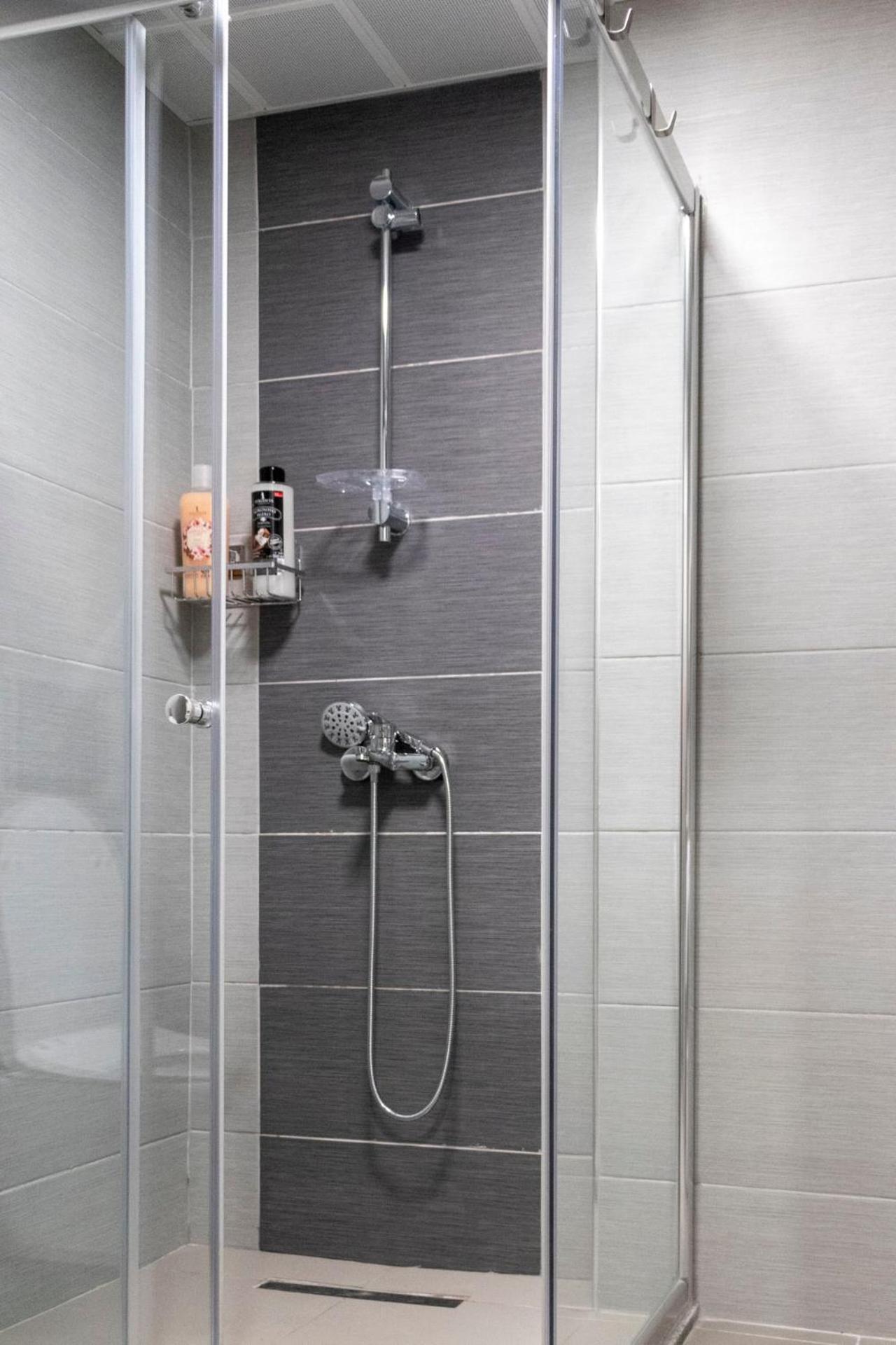 Luxury Condo On 18Th Floor With Pool, Fitness, Parking Included. Szkopje Kültér fotó