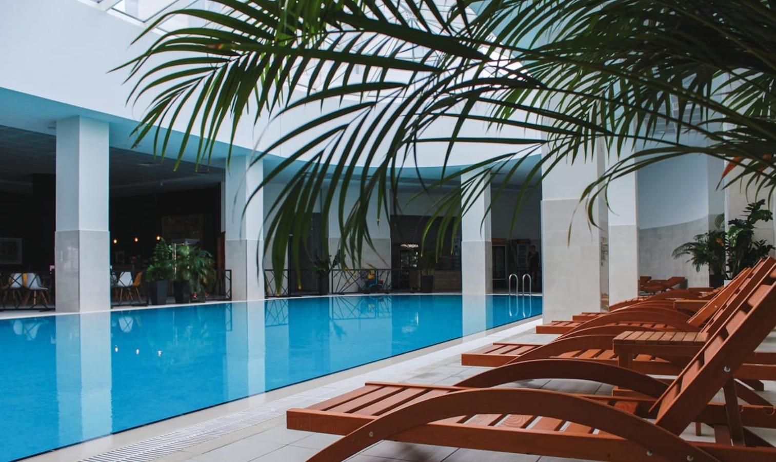 Luxury Condo On 18Th Floor With Pool, Fitness, Parking Included. Szkopje Kültér fotó